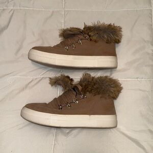 Women's Cozy Tan Fur-Lined Sneakers